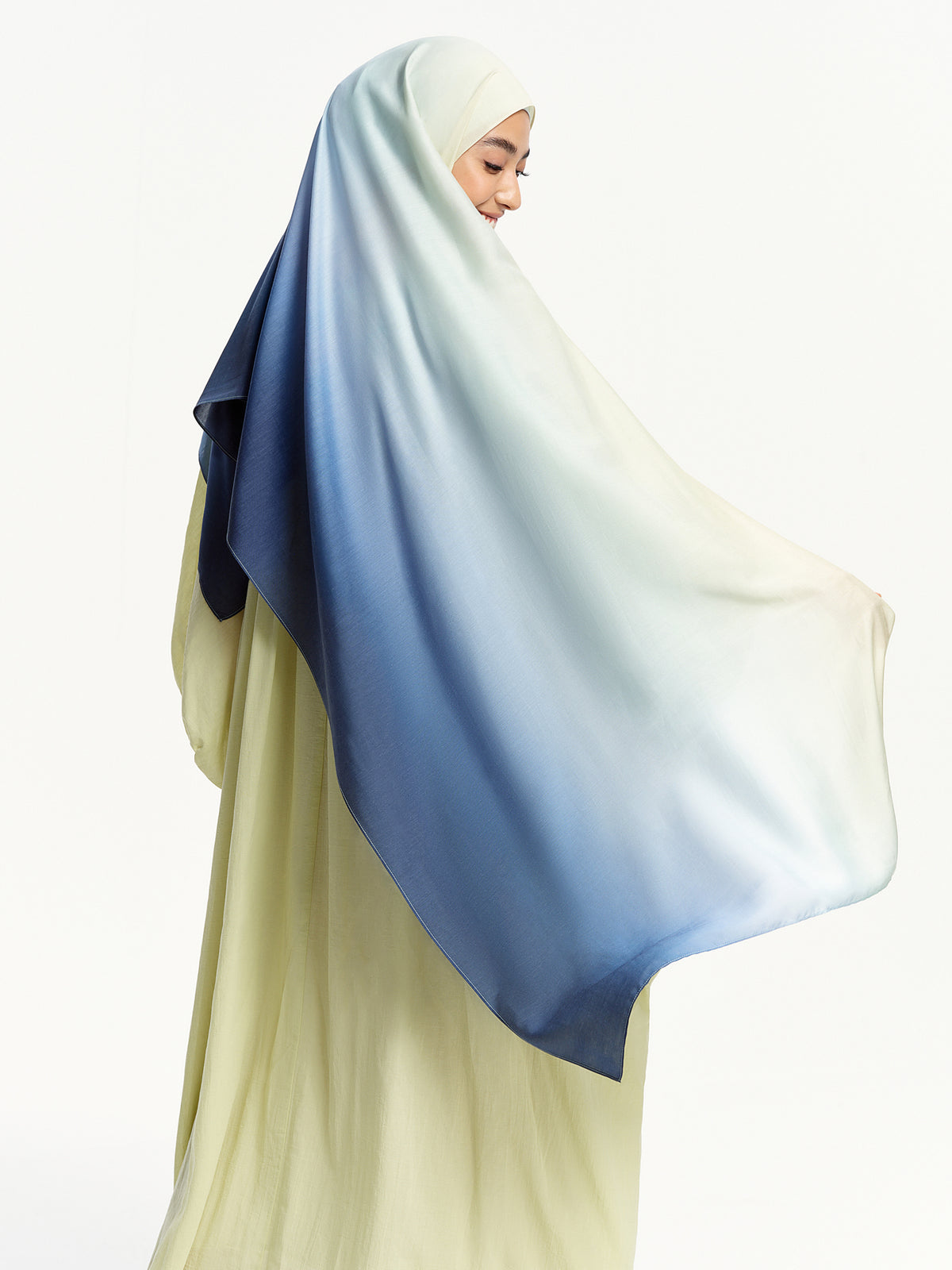 Hijab Bawal Ombre Cahaya Azure