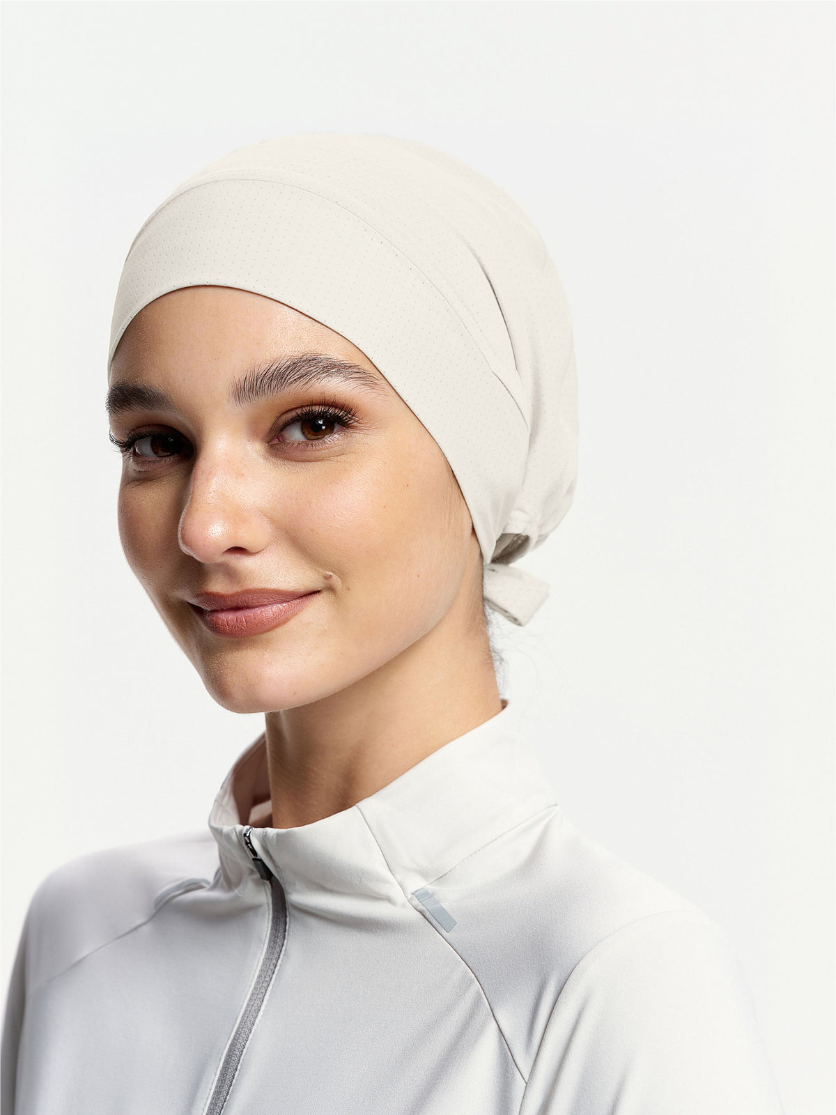 Anak Tudung Sukan Ikat Belakang Fleksibel ActiveCap- Aprikot Beige