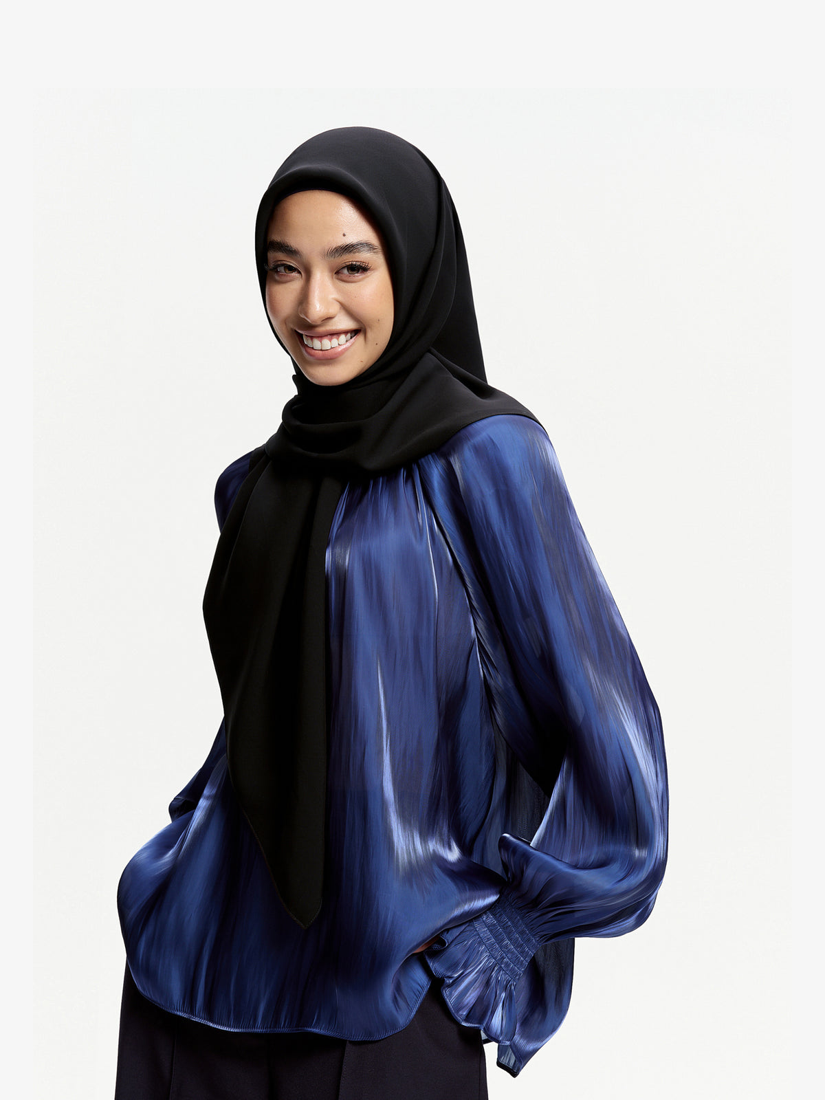 Bawal Triasetat Berstruktur Grace