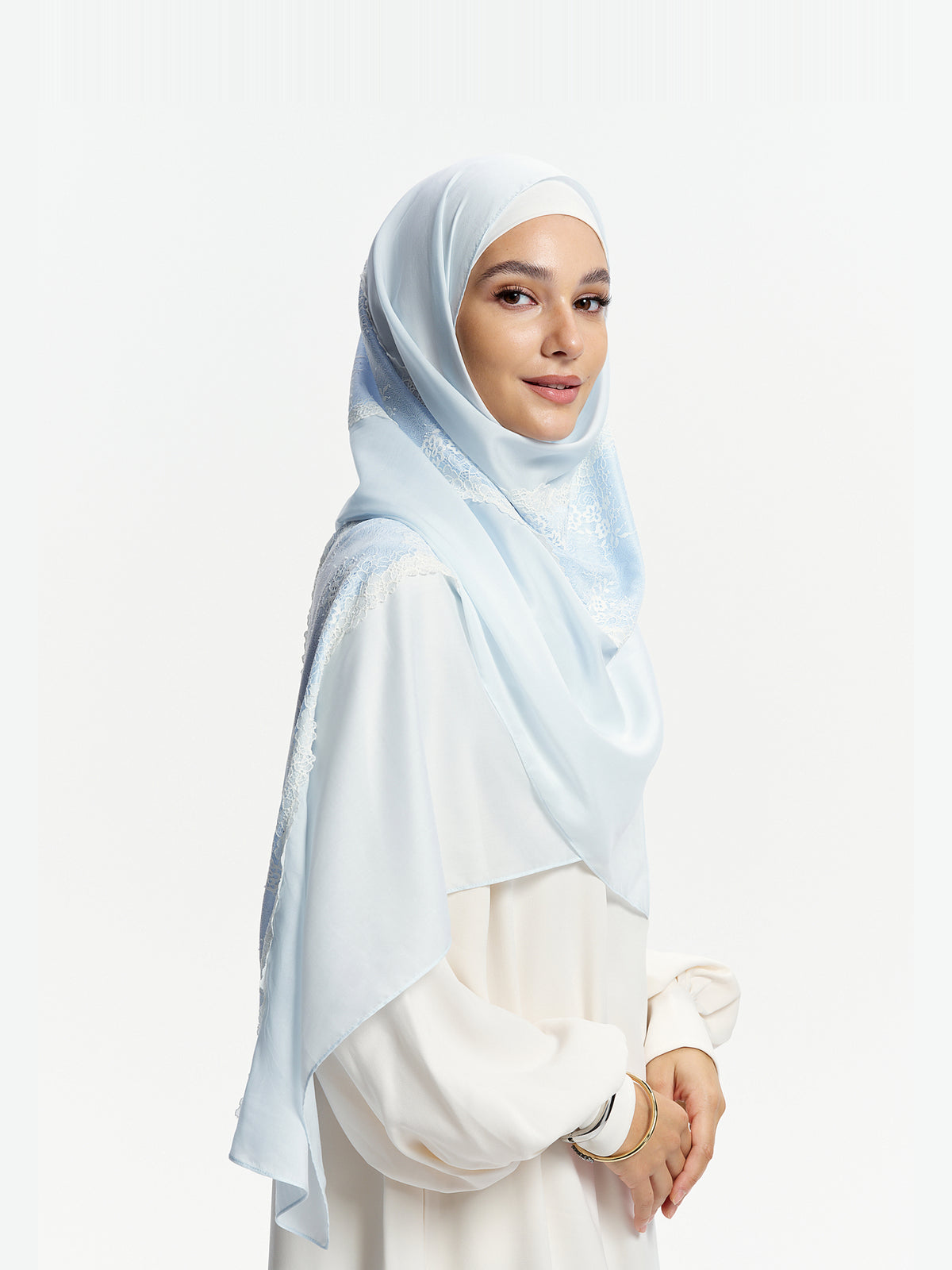 Selendang Tencel Renda Bunga- Biru Muda