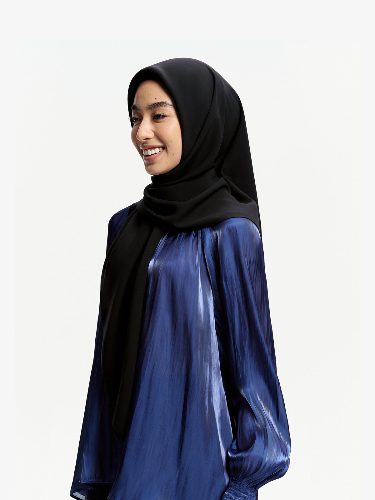 Bawal Triasetat Berstruktur Grace