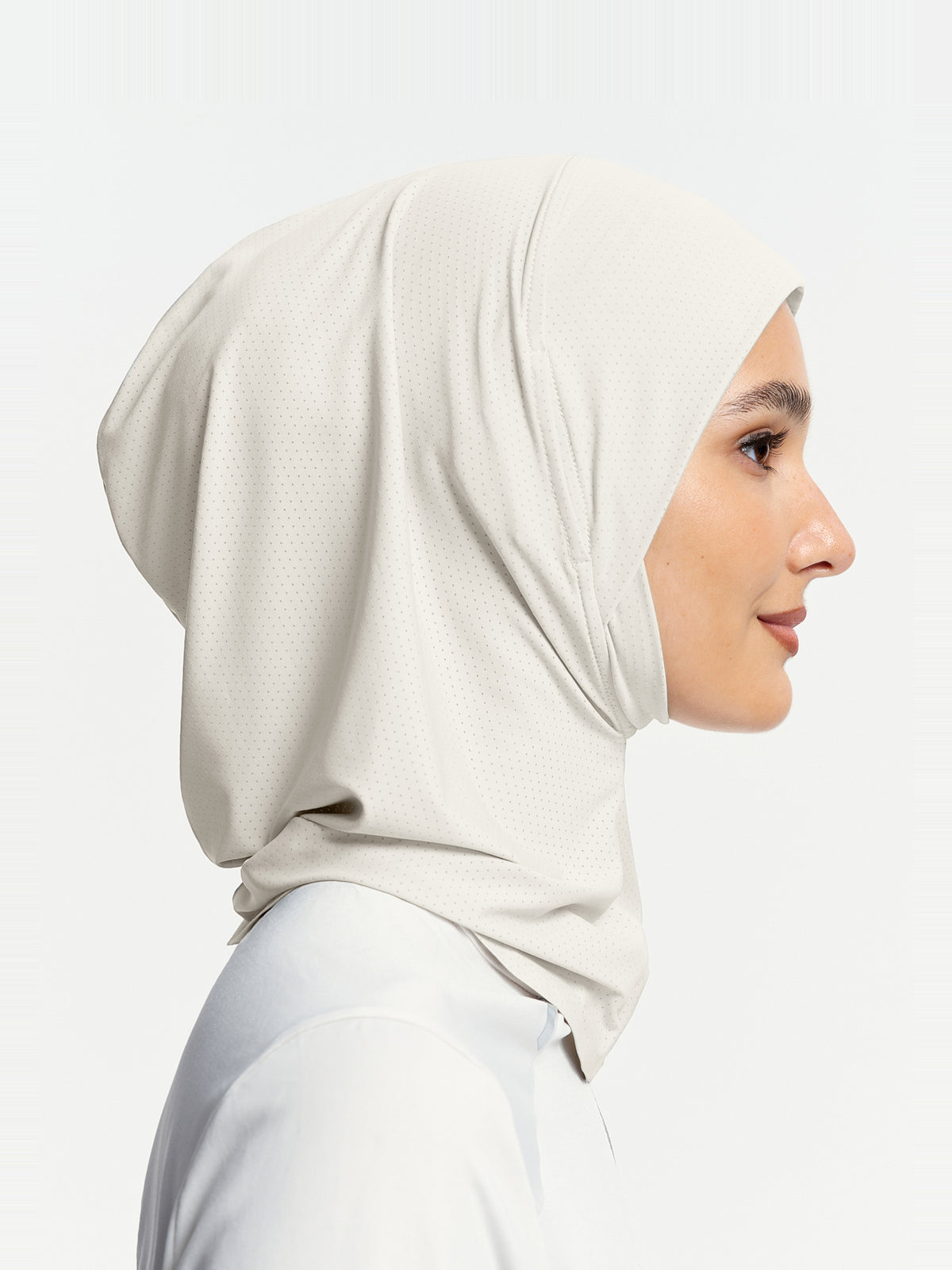 Anak Tudung Sukan Jaring Prestasi dengan Penutup Leher