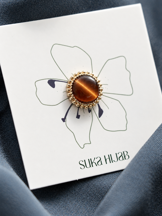 Natural Cat-Eye Quartz Magnetic Hijab Brooch – Brown