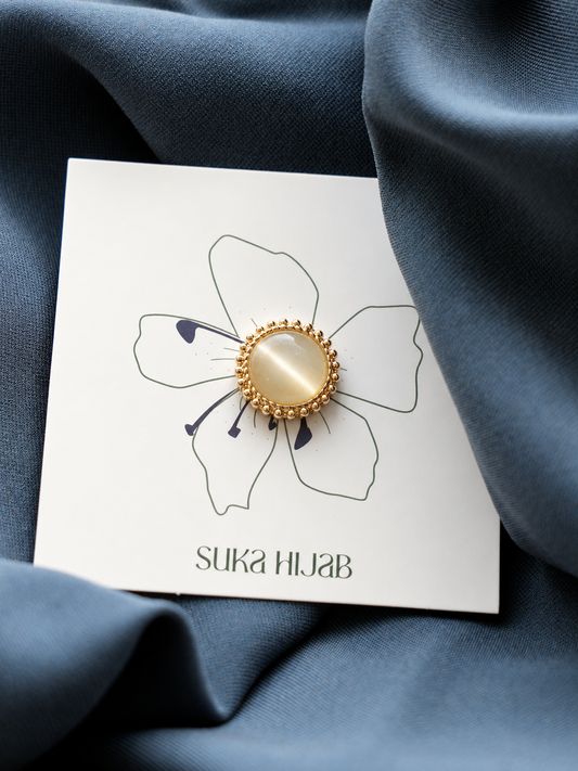 Natural Cat-Eye Quartz Magnetic Hijab Brooch – White