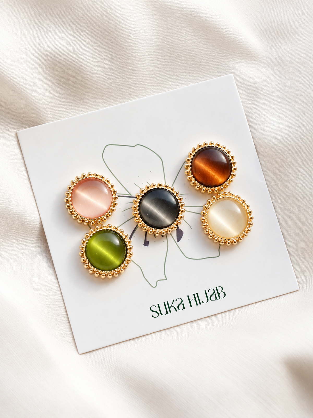 Natural Cat-Eye Quartz Magnetic Hijab Brooch – White