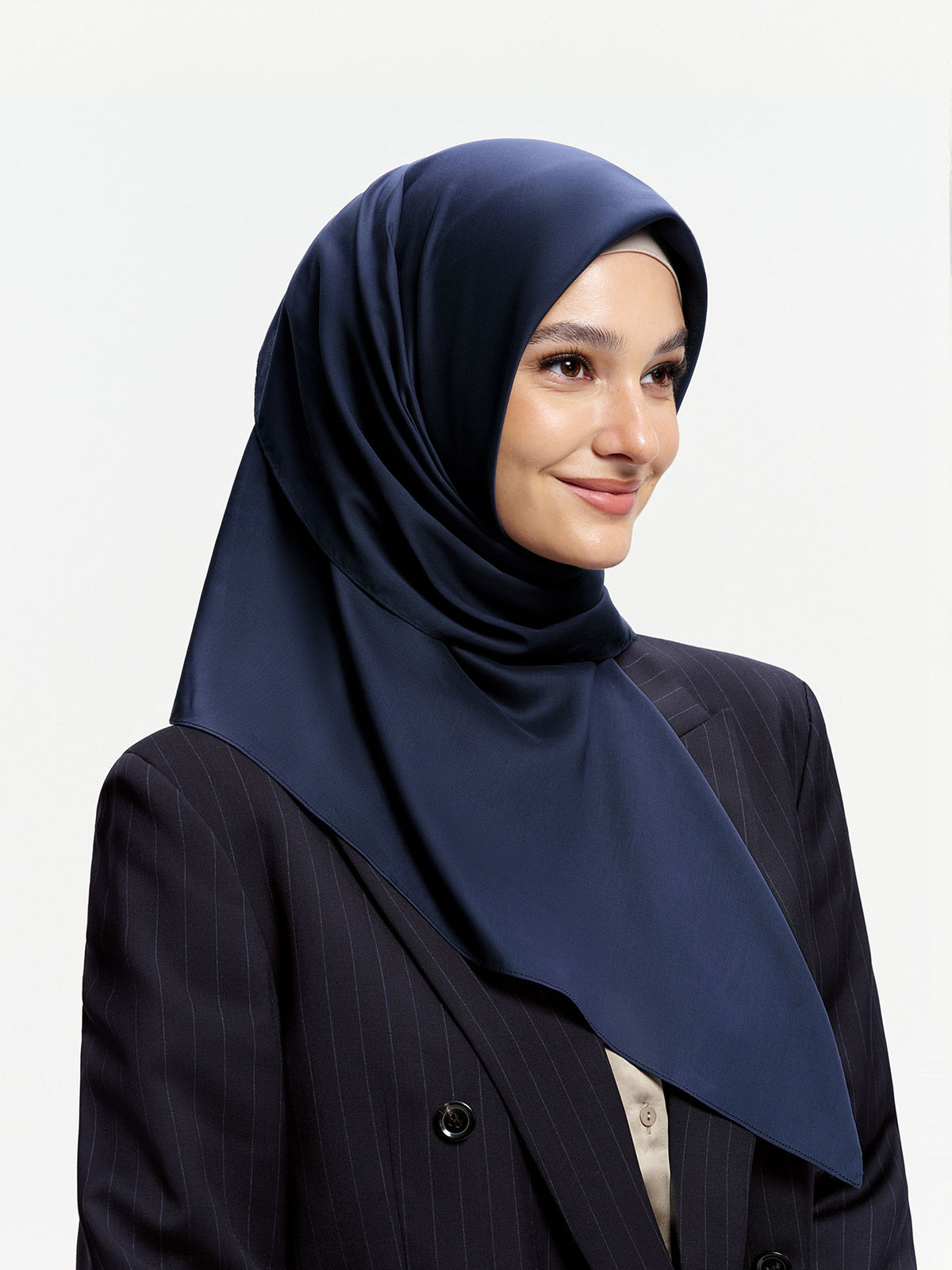 Bawal AirVeil 100% Tencel-Biru Laut