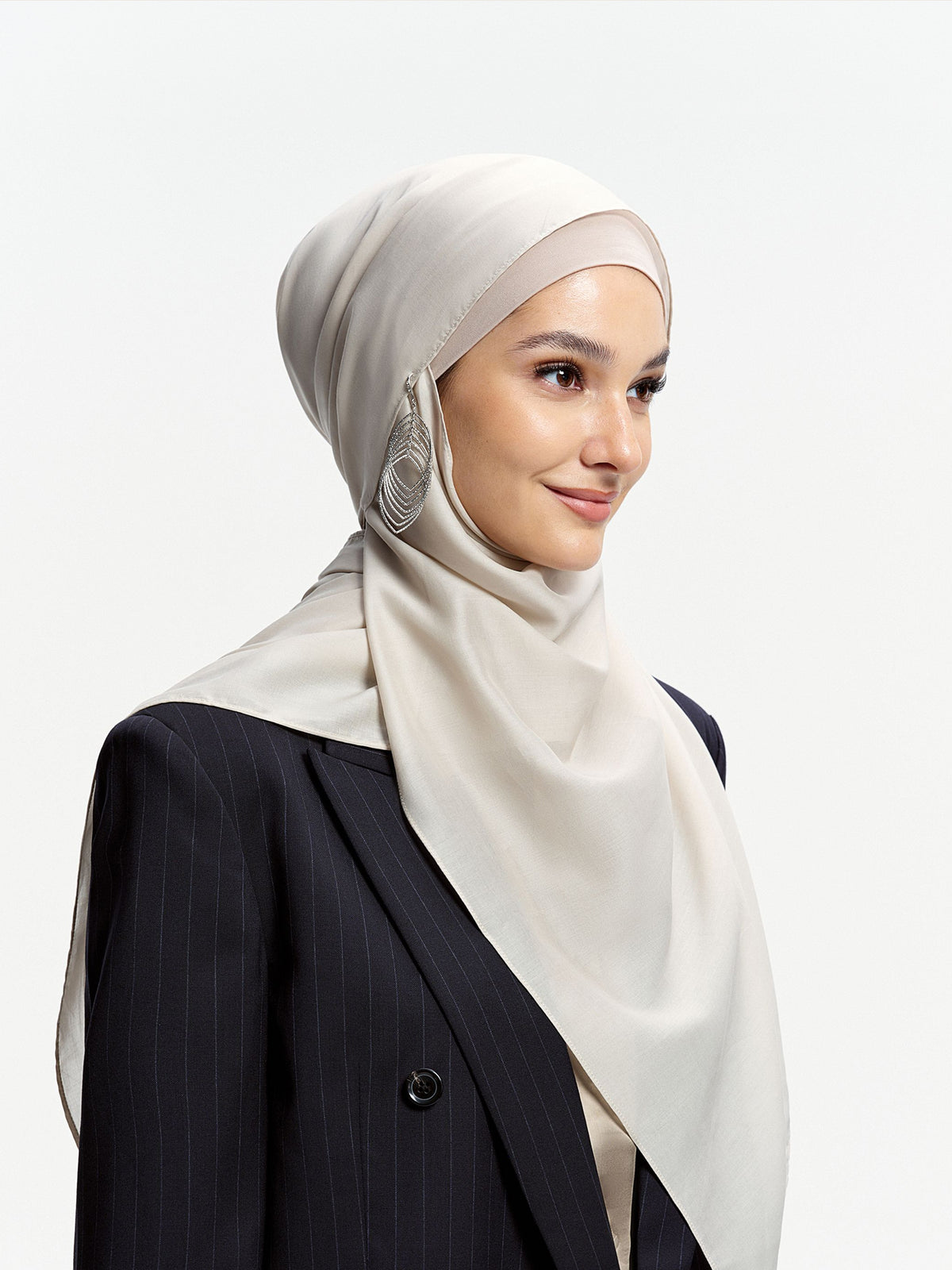 Set Selendang Tencel dengan Anak Tudung & Kerongsang Magnetik Percuma